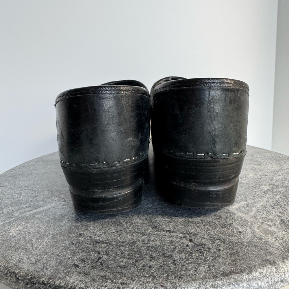 Dansko Solid Black Professional Clogs Shoes 38 - image 6